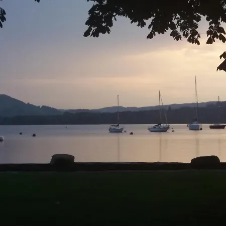 Pensionat New Hall Bank 4*