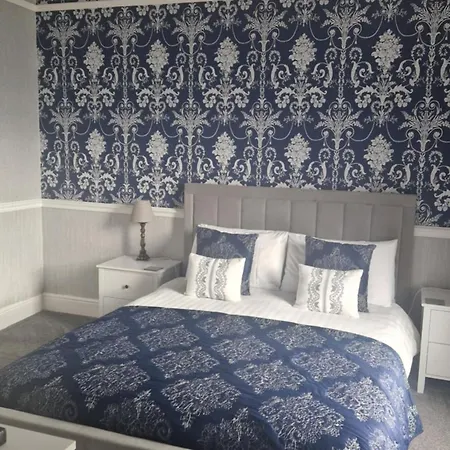 Pensjonat New Hall Bank 4*
