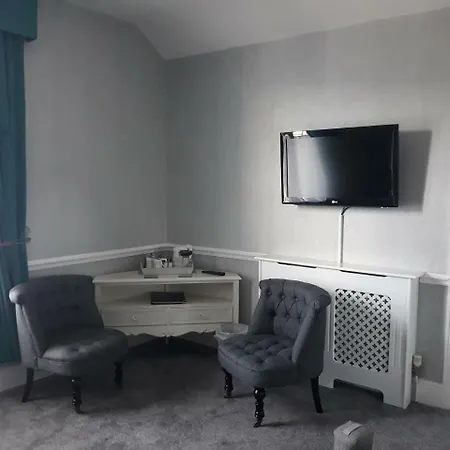 Pensionat New Hall Bank 4*